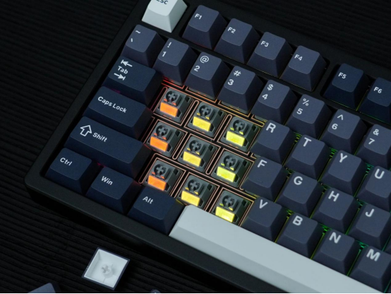 Empowering Personalization: Womier's QMK Keyboards