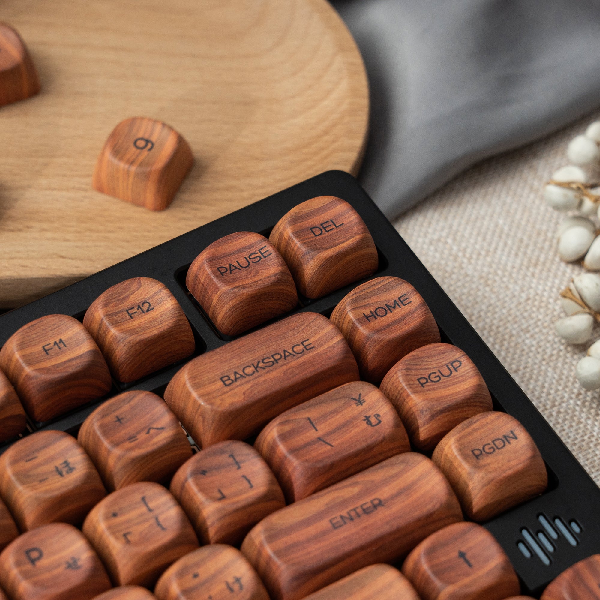 Womier Gradient Series MOA Profile Dye Sublimation PBT Keycap Set (4 Colorways)