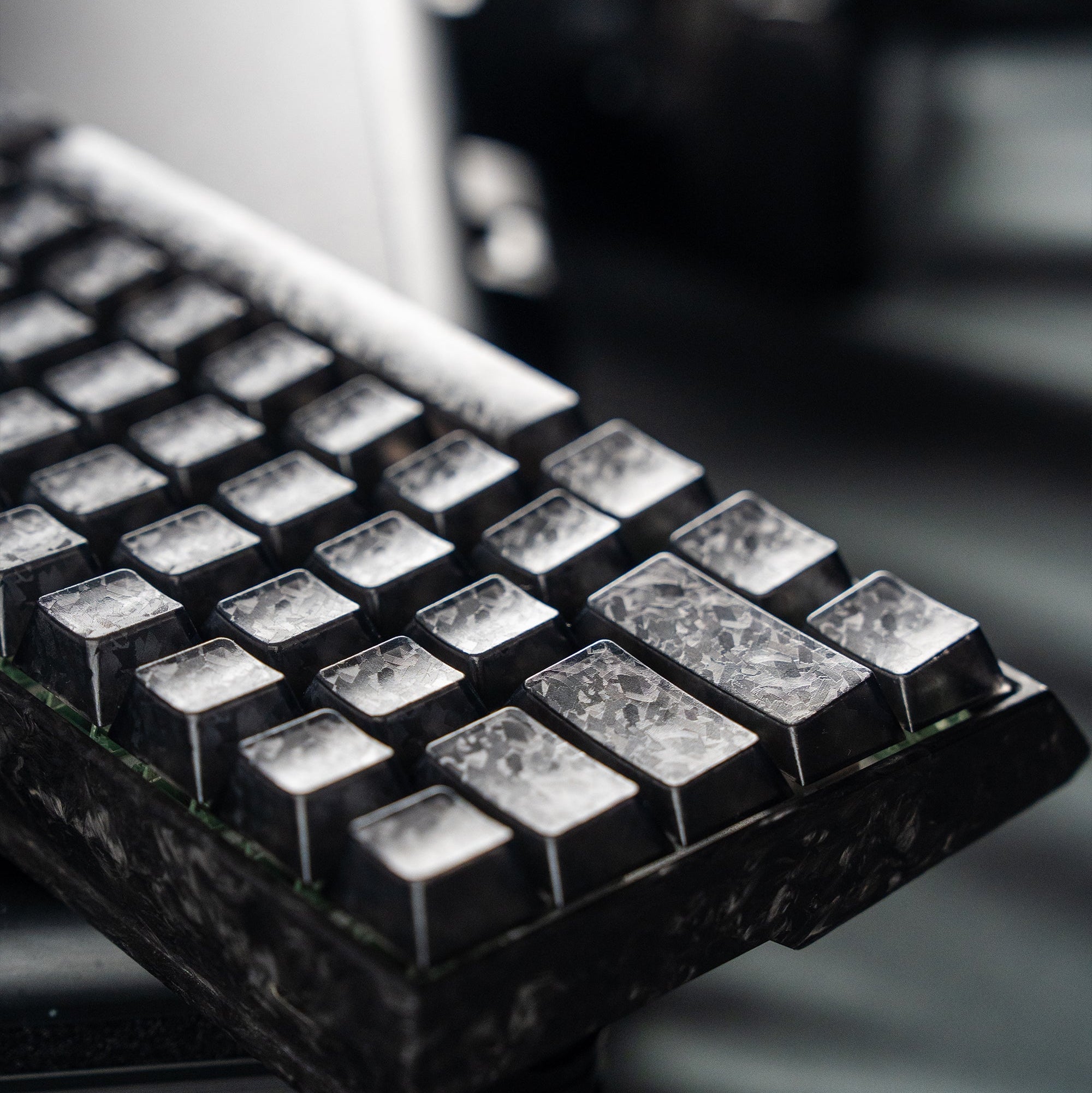Womier Forged Carbon 109-Key Cherry Profile PBT Keycap Set