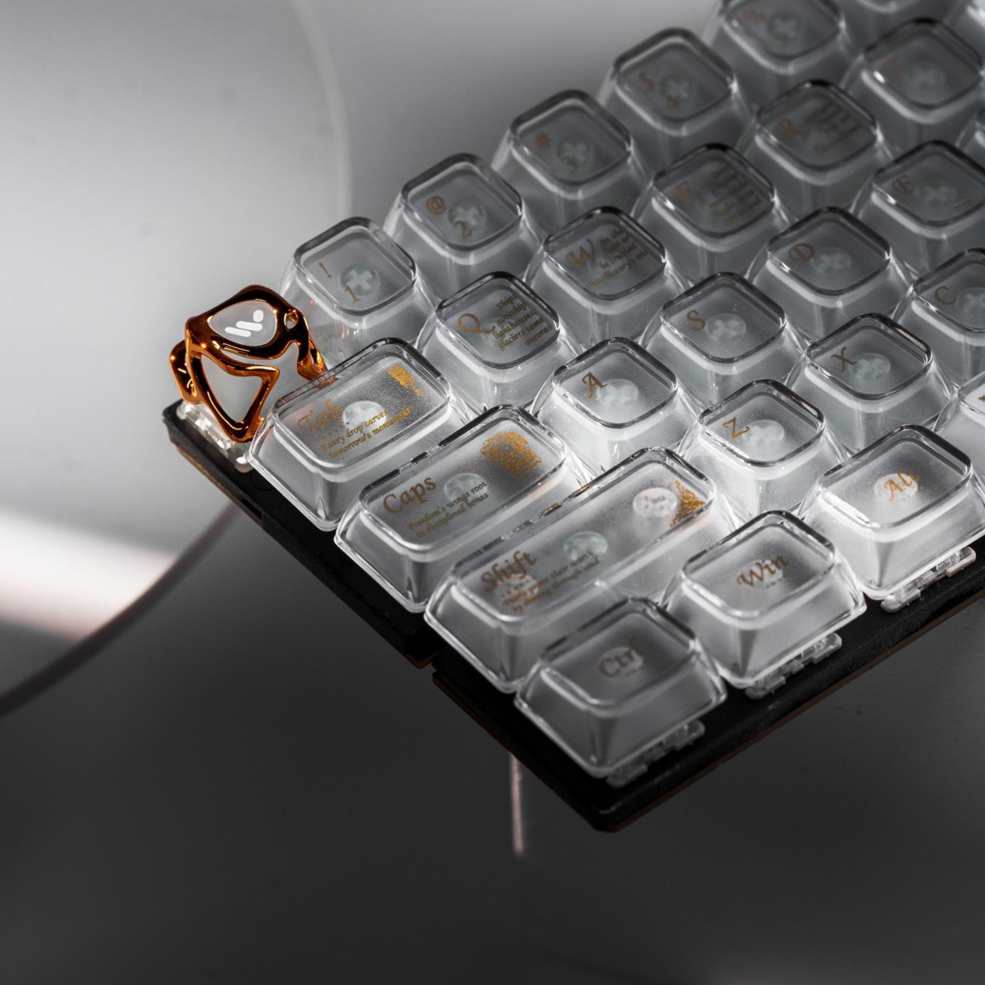Womier Liquid Silver Artisan Keycap Gold