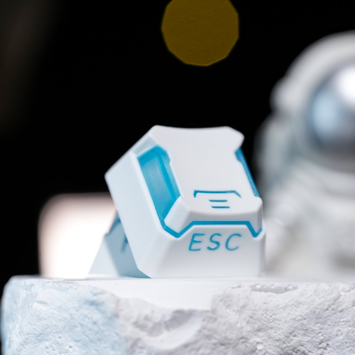 Womier Star Prism White-Blue Cherry Profile Shine-Through Keycap Set (136-Key)