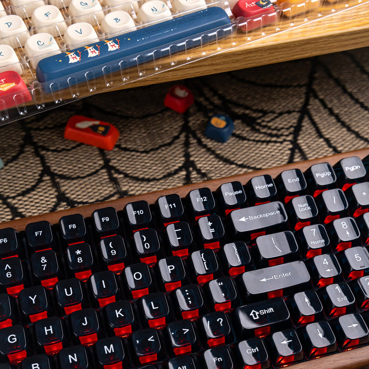 Halloween Aesthetic Bundle: Womier WD99 Keyboard + William Castle Keycaps - Womier Keyboard