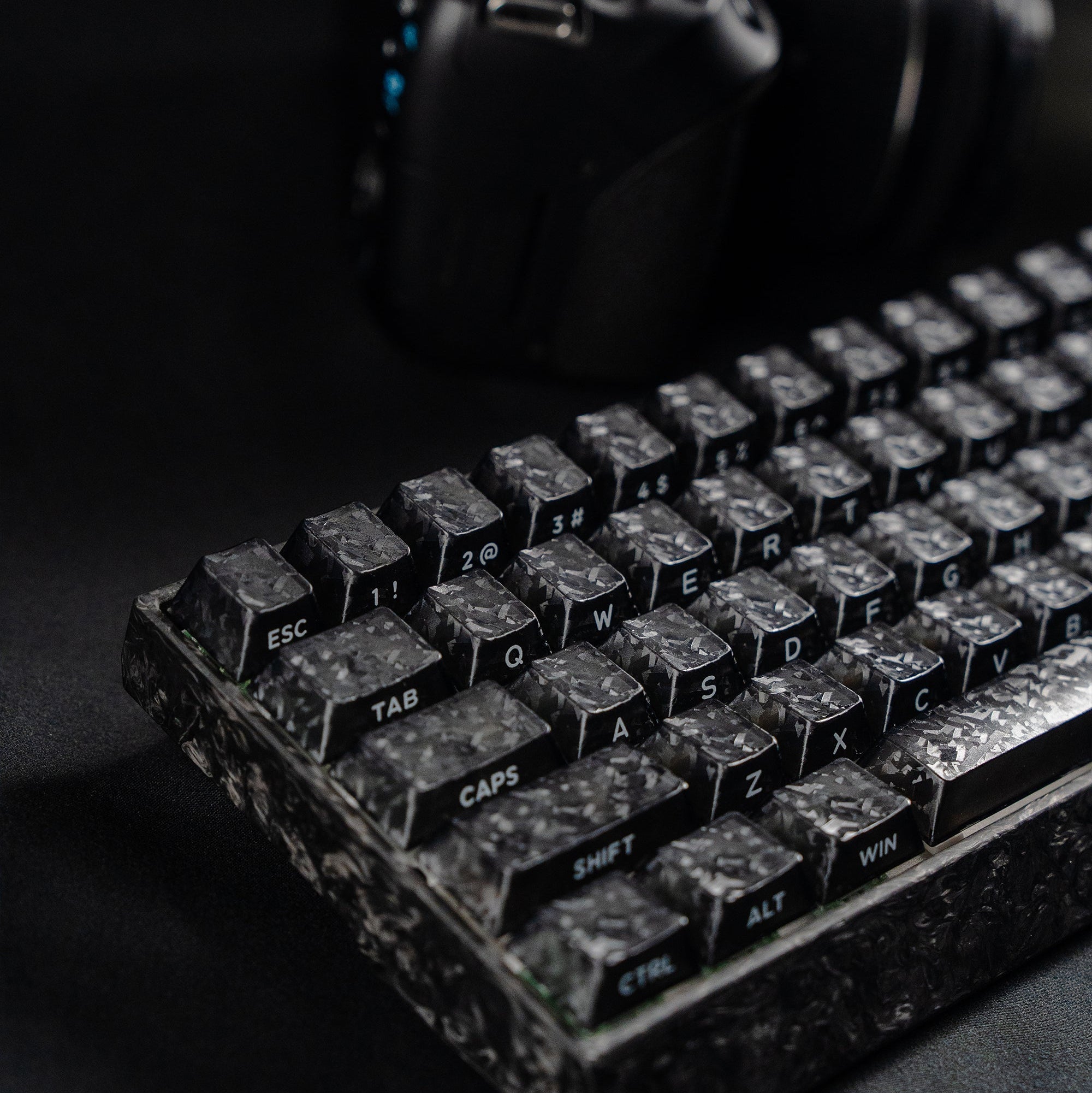 Womier Forged Carbon 109-Key Cherry Profile PBT Keycap Set