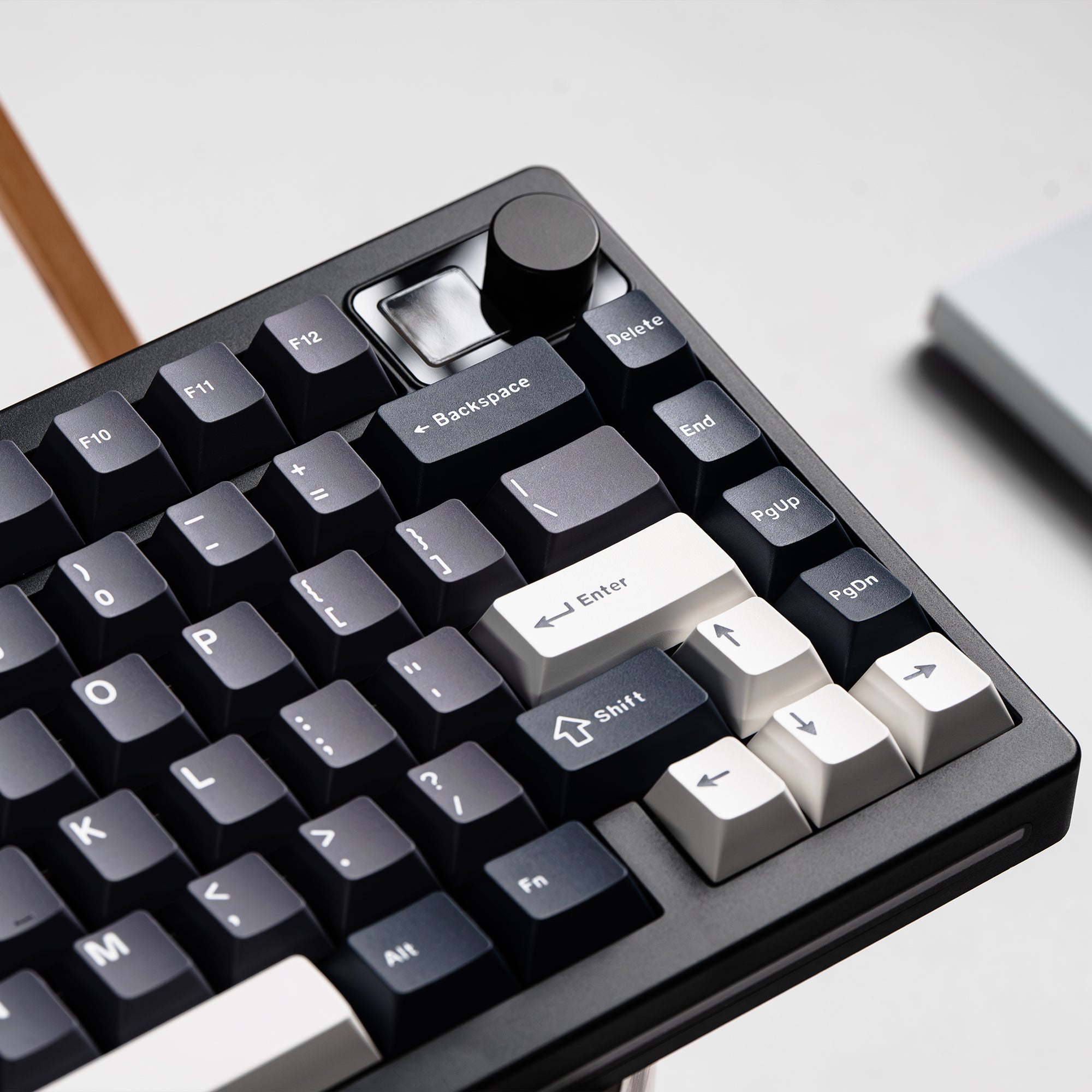 Womier MT75 Tri-Mode Mechanical Keyboard With Screen＆ Knob