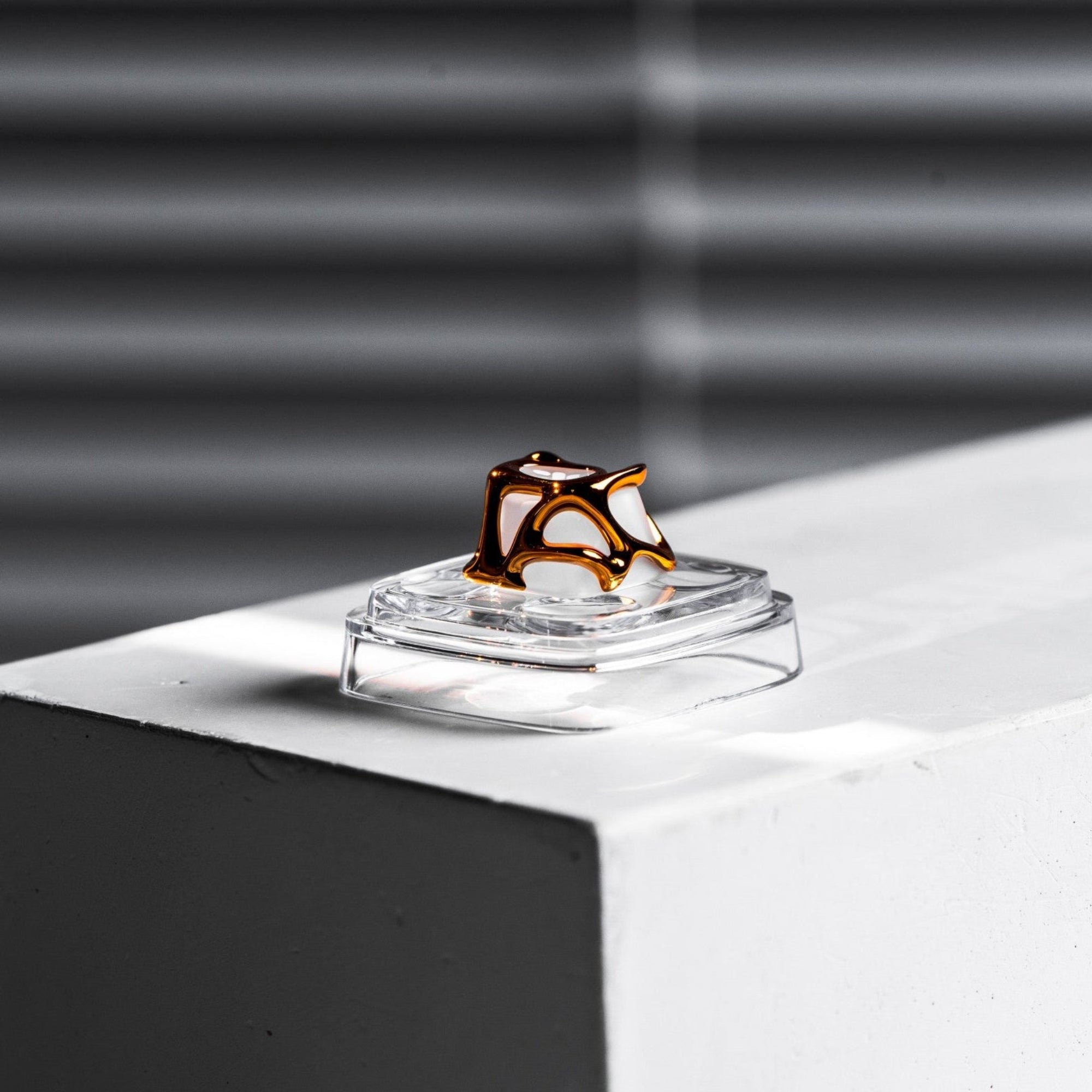 Womier Liquid Gold PC Artisan Resin Keycap