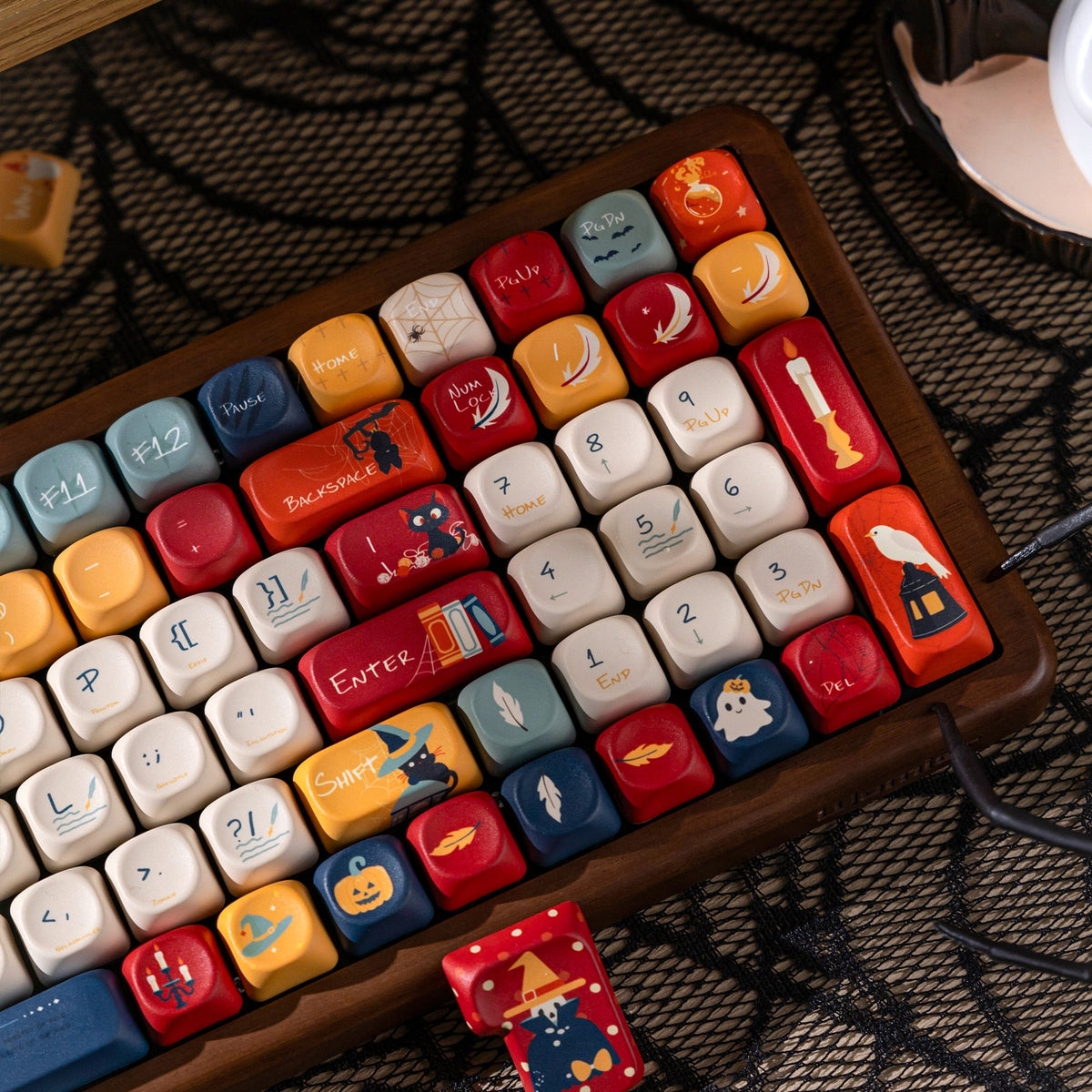 Halloween Aesthetic Bundle: Womier WD99 Keyboard + William Castle Keycaps - Womier Keyboard