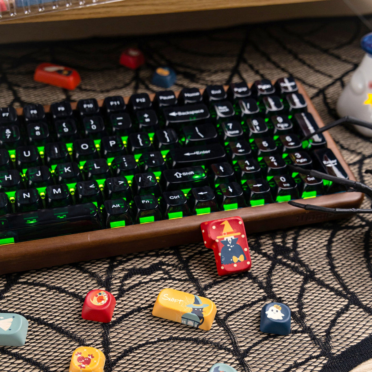 Halloween Aesthetic Bundle: Womier WD99 Keyboard + William Castle Keycaps - Womier Keyboard