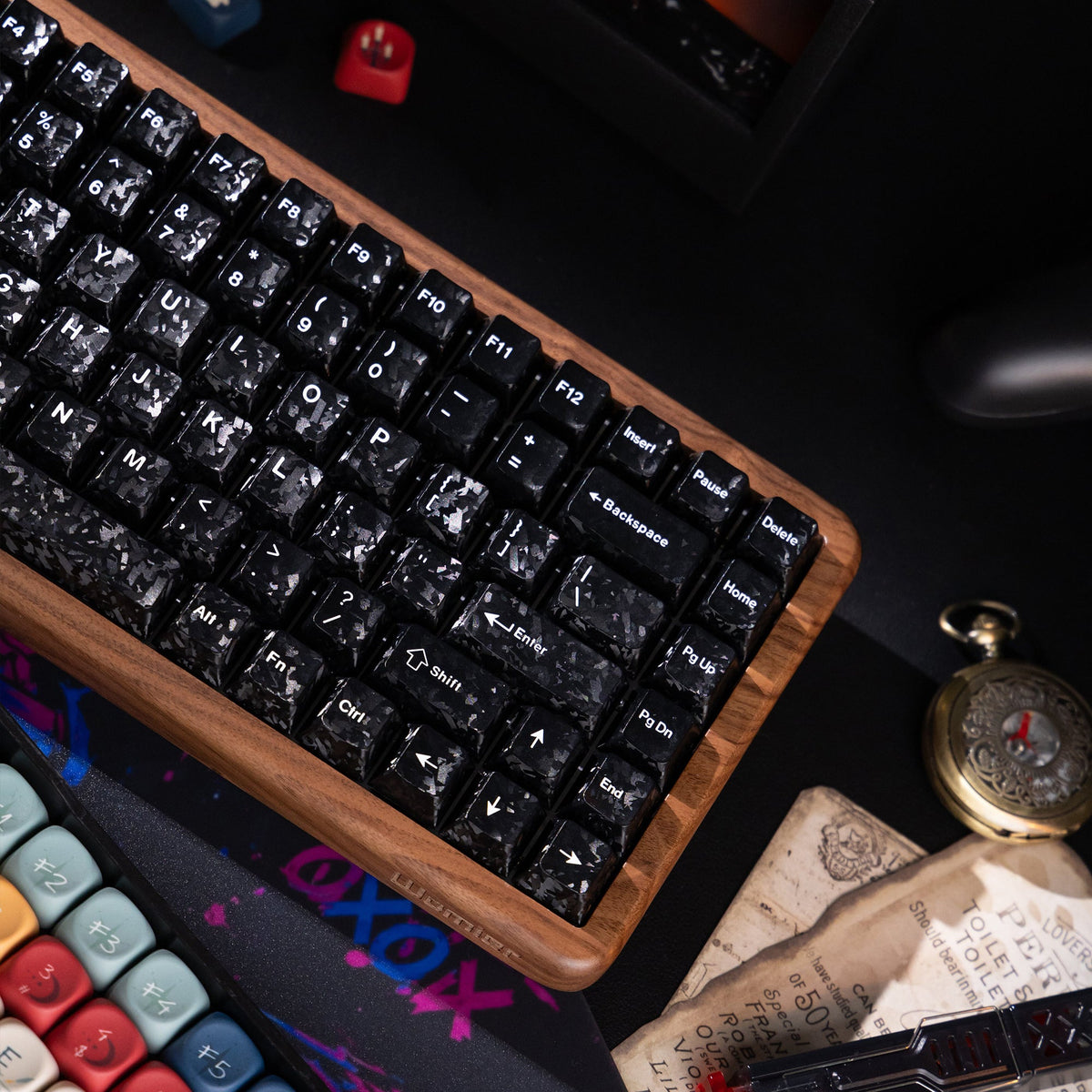 Halloween Haunted Castle Bundle — Womier WD75 HE Keyboard + William Castle MOA PBT Keycaps + Red Graffiti Glass Mouse Pad - Womier Keyboard