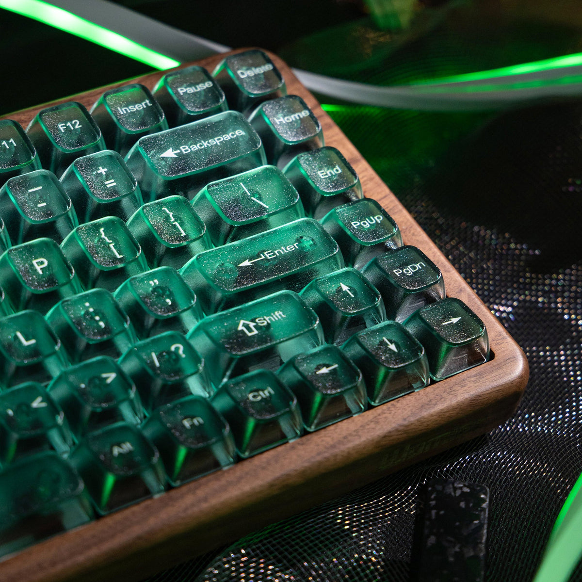 Halloween Toxic Mist Bundle — Womier WD75 HE Keyboard + Gradient Green Translucent MDA Backlit Keycaps - Womier Keyboard