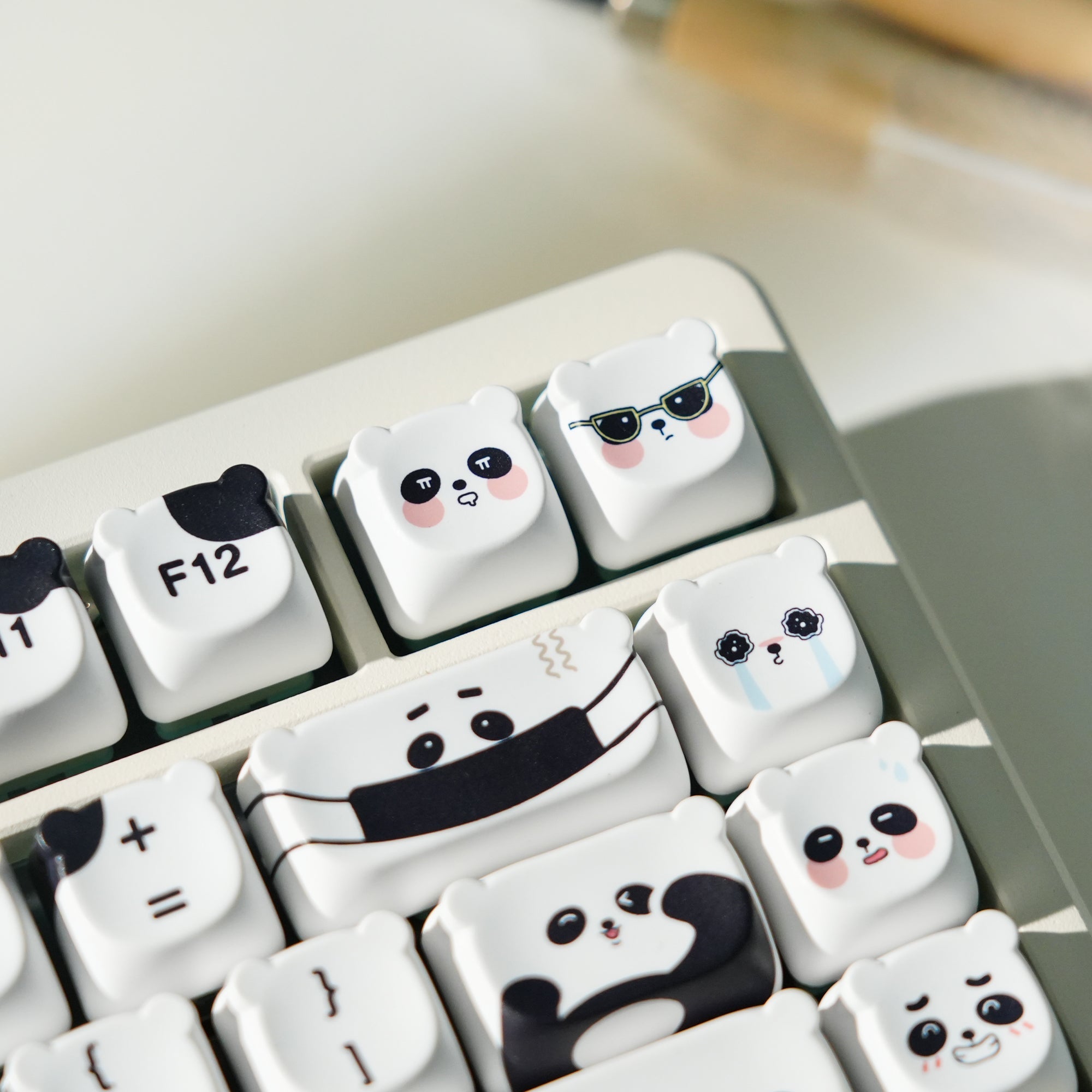Womier Blushed Panda MAO Profile Dye - Sub PBT Keycap Set (137 - Key ) - Womier Keyboard